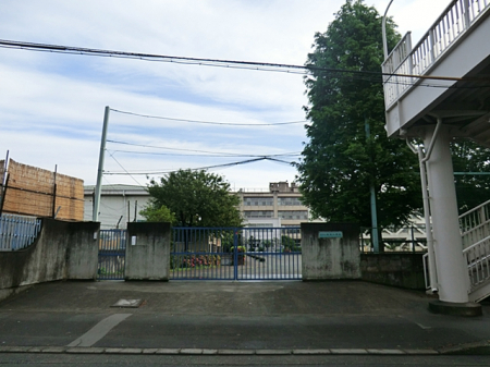 ���ӊ��@���w�Z 960m ����s���������w�Z