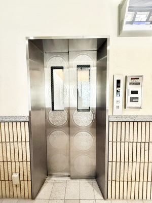 ���̑��@�O�ρ��G���x�[�^�[����