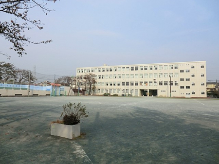 ���ӊ��@���w�Z 890m ���l�s�����쏬�w�Z