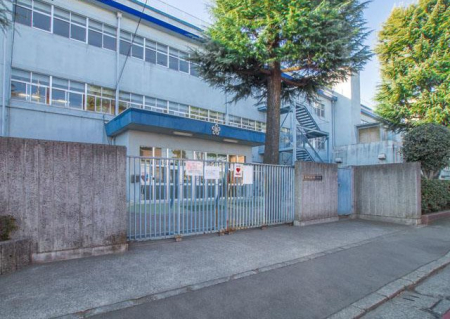 ���ӊ��@���w�Z 1600m ����s�������O���w�Z